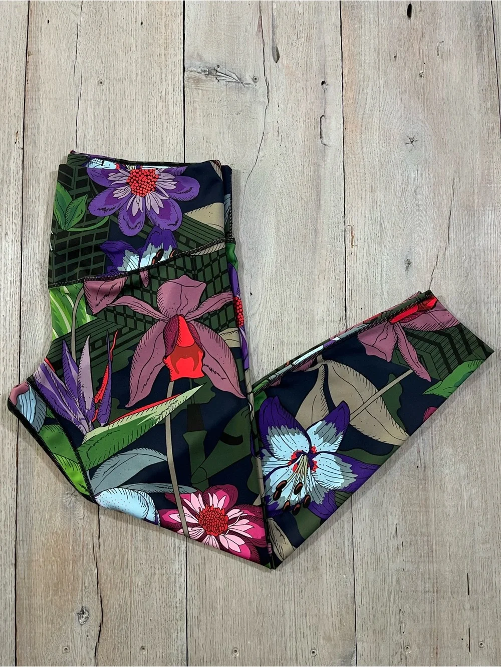 Nike One Icon Clash Floral Print Leggings Size 1X Yoga Running Cycling Gym - Picture 3 of 10